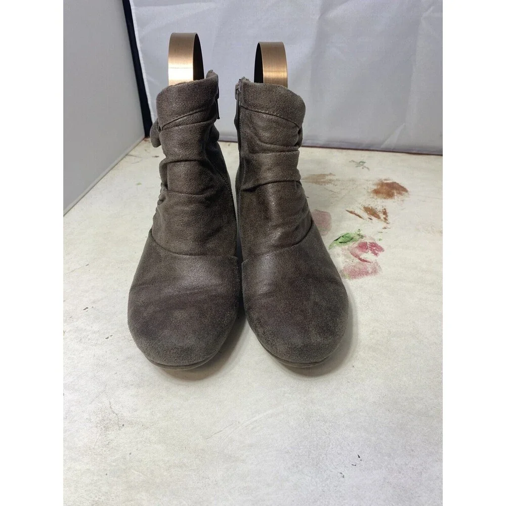 Baretraps Boots Women's Size 6M Brown Sakari Ankle Bootie